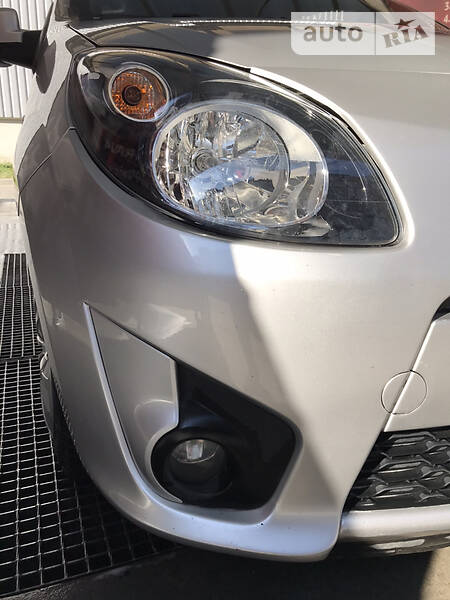 Хетчбек Renault Twingo 2011 в Львові