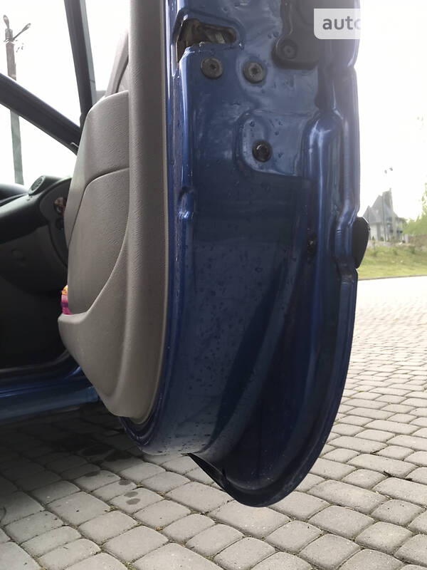 Хэтчбек Renault Twingo 2009 в Старом Самборе