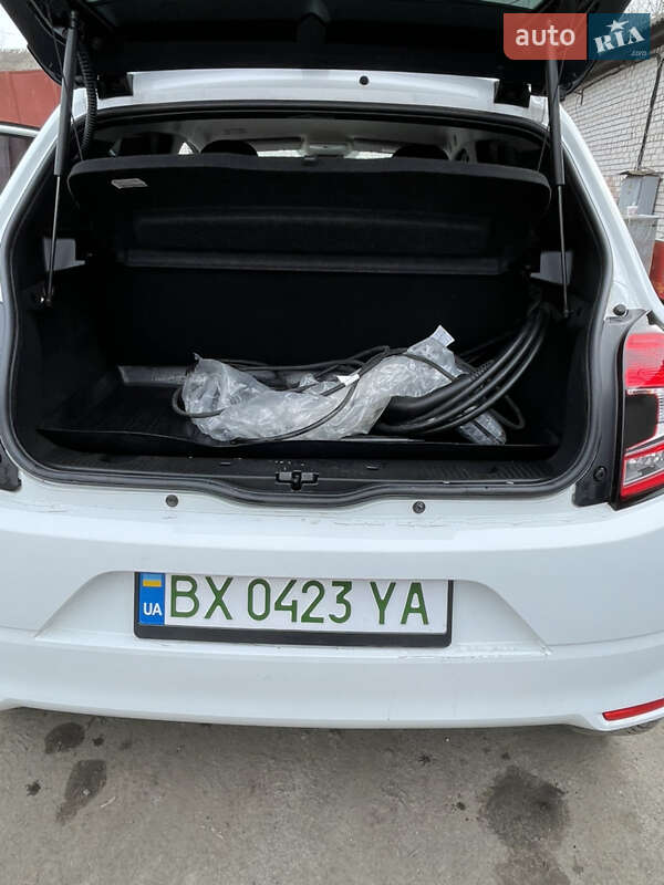 Хэтчбек Renault Twingo 2020 в Белогорье