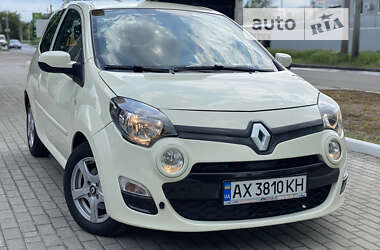 Хэтчбек Renault Twingo 2012 в 