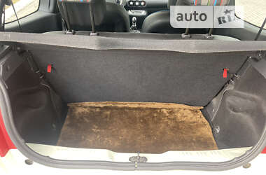 Хэтчбек Renault Twingo 2012 в 