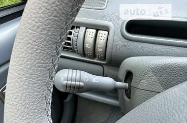 Хэтчбек Renault Twingo 2005 в 