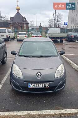 Хэтчбек Renault Twingo 2009 в Коростене