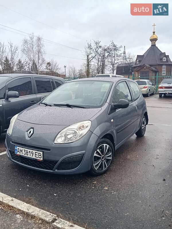 Хэтчбек Renault Twingo 2009 в Коростене