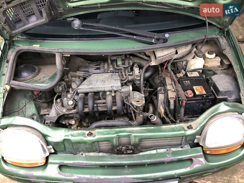 Хэтчбек Renault Twingo 1996 в Ужгороде