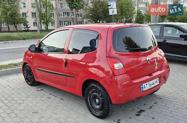 Хэтчбек Renault Twingo 2009 в 