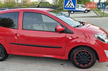 Хэтчбек Renault Twingo 2009 в 