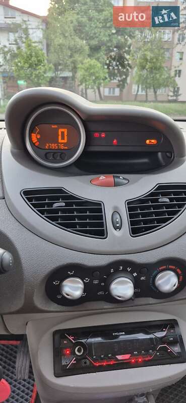 Хетчбек Renault Twingo 2009 в Івано-Франківську