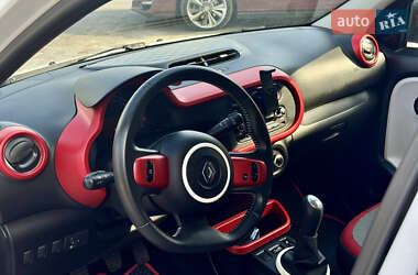 Хетчбек Renault Twingo 2015 в 