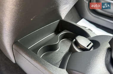 Хэтчбек Renault Twingo 2013 в 