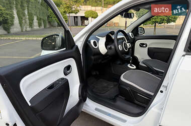 Хэтчбек Renault Twingo 2021 в 