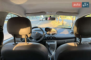 Хетчбек Renault Twingo 2009 в 