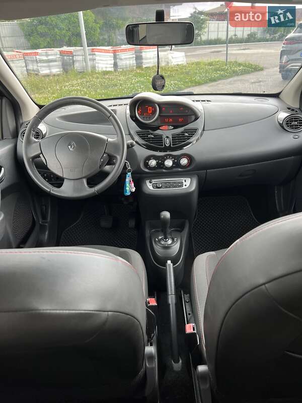 Хэтчбек Renault Twingo 2012 в Крюковщине