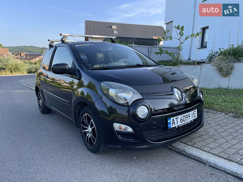 Хэтчбек Renault Twingo 2011 в 