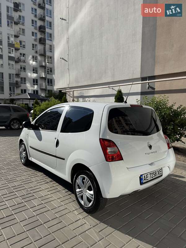 Хетчбек Renault Twingo 2011 в Дніпрі