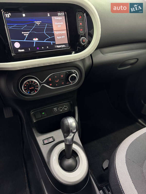 Хэтчбек Renault Twingo 2022 в Коломые фото 54 Хэтчбек Renault Twingo 2022 в Коломые