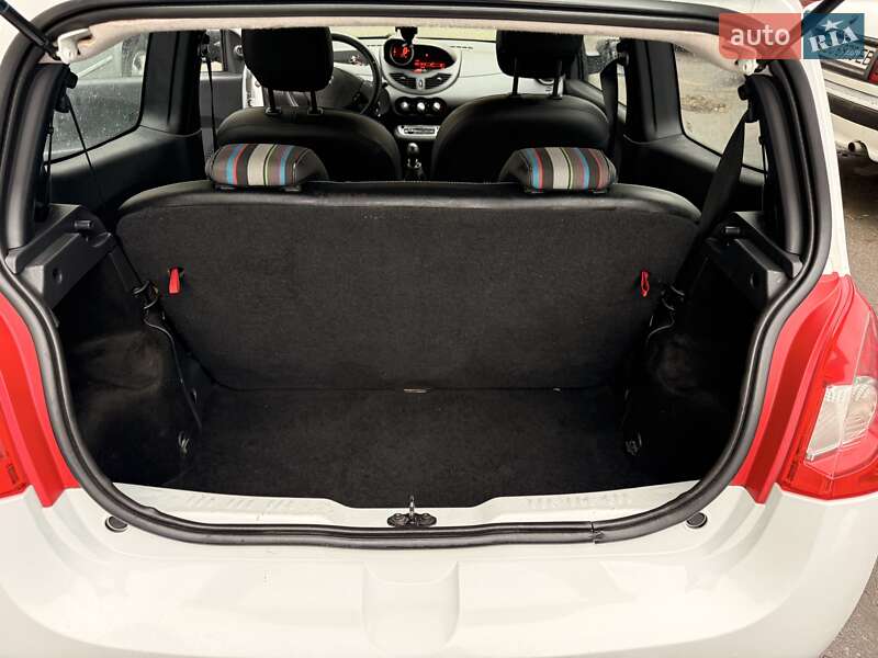 Хэтчбек Renault Twingo 2012 в Львове