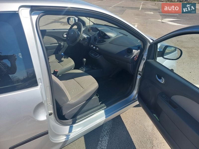 Хетчбек Renault Twingo 2011 в Миколаєві