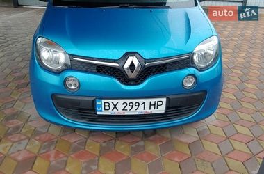 Хэтчбек Renault Twingo 2015 в Нетешине