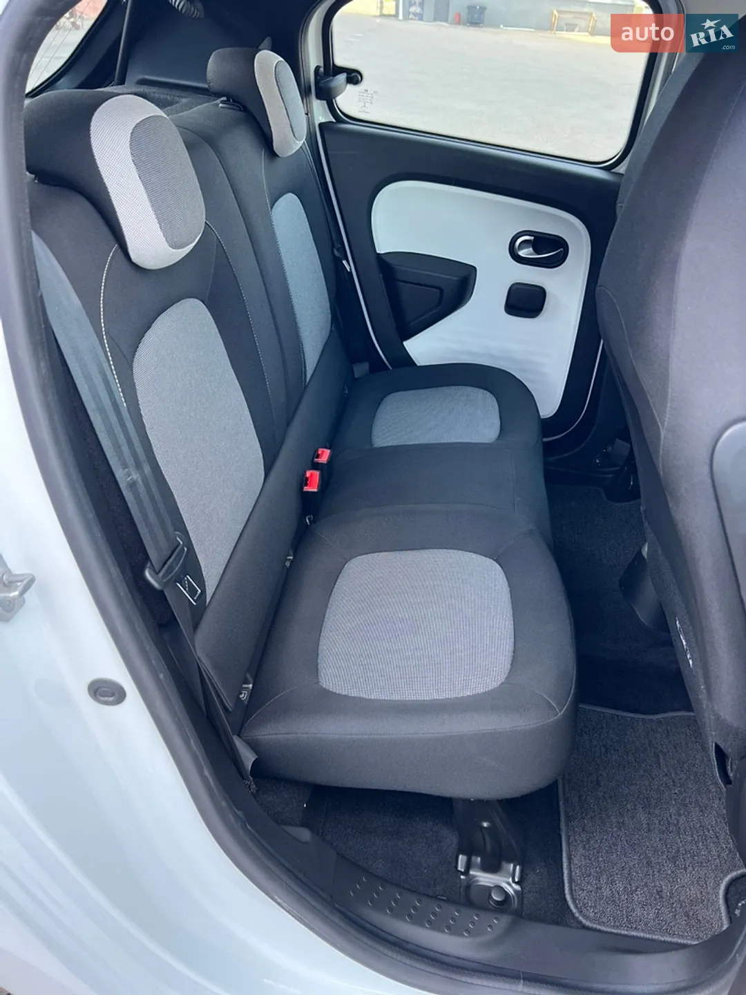 2022 Renault Twingo - мініатюра 15
