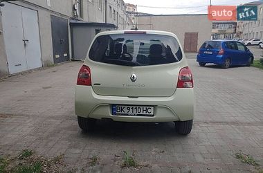 Хетчбек Renault Twingo 2011 в Рівному