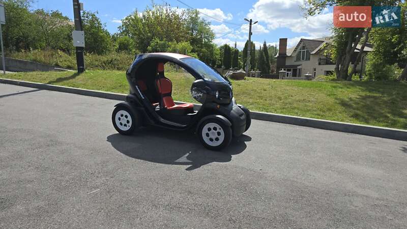 Хетчбек Renault Twizy Z.E. 2014 в 