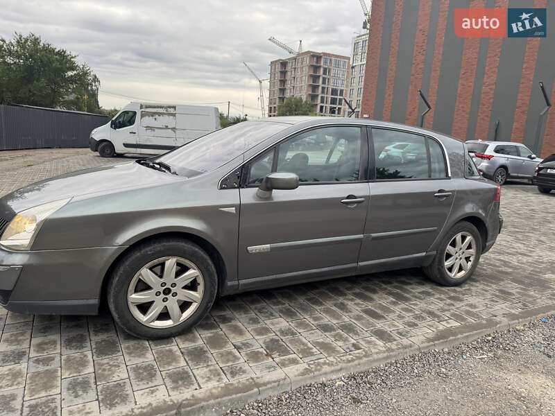 Хэтчбек Renault Vel Satis 2004 в Ужгороде