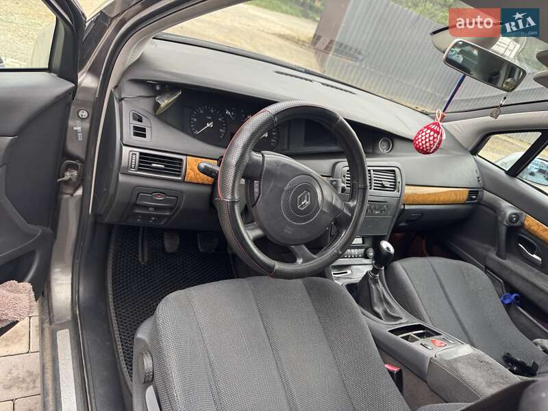 Хэтчбек Renault Vel Satis 2004 в Ужгороде