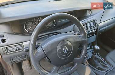 Хэтчбек Renault Vel Satis 2002 в 
