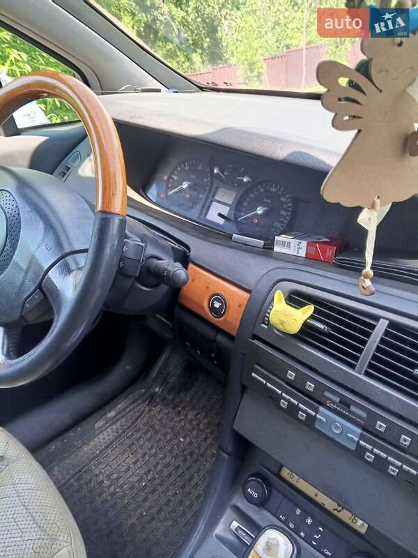 Renault Vel Satis 2003