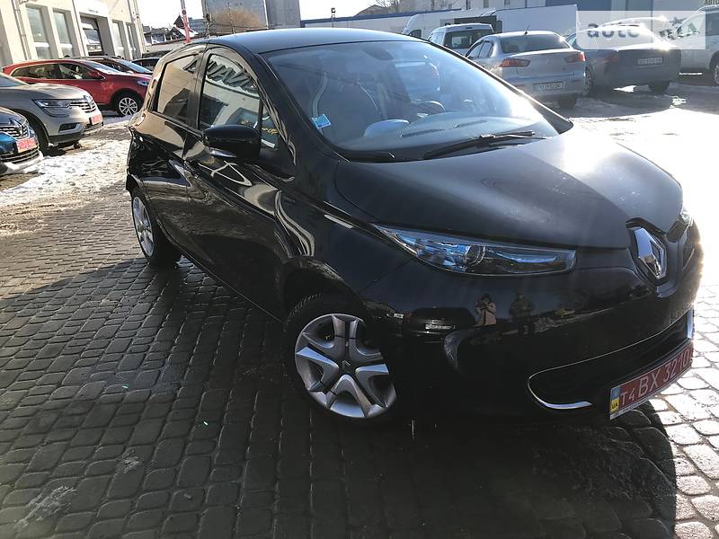 Renault Zoe 2015 года