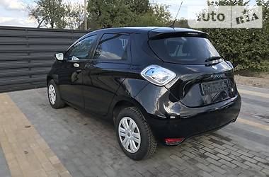 Хэтчбек Renault Zoe 2013 в 