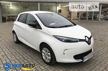 Хетчбек Renault Zoe 2015 в Дніпрі