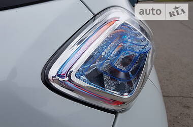 Хетчбек Renault Zoe 2013 в 