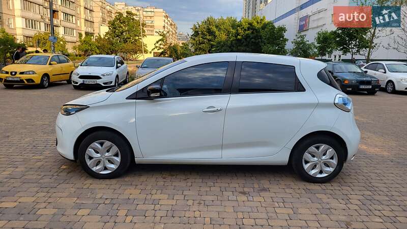 Хэтчбек Renault Zoe 2015 в Киеве