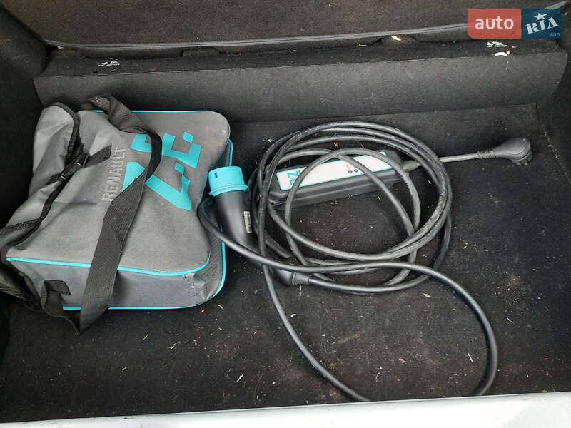 Хэтчбек Renault Zoe 2014 в Ровно