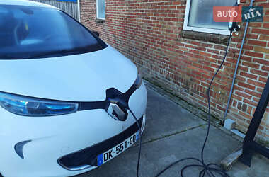Хэтчбек Renault Zoe 2014 в 