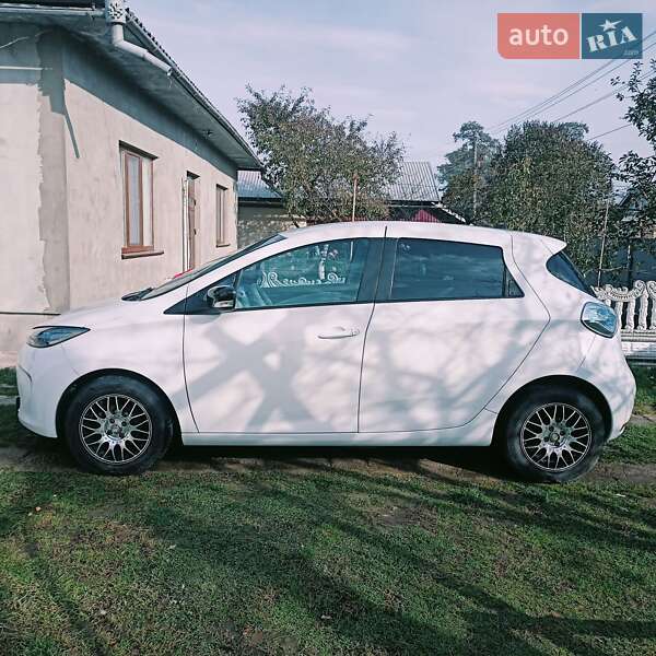 Хэтчбек Renault Zoe 2013 в Снятине