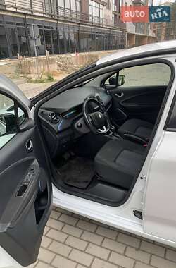 Хэтчбек Renault Zoe 2018 в 