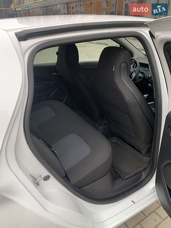 Хэтчбек Renault Zoe 2018 в Львове