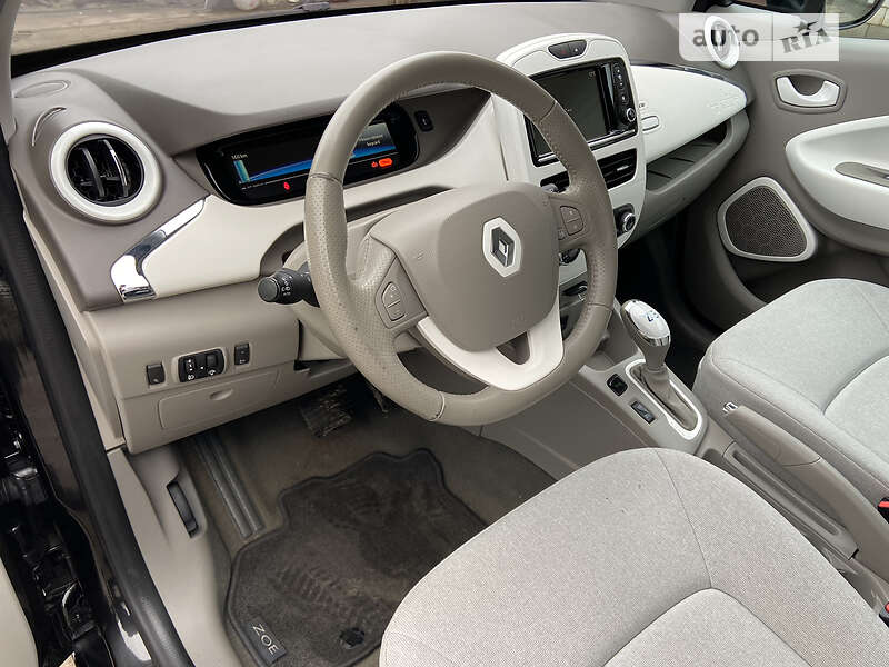 Хетчбек Renault Zoe 2016 в Васильківці