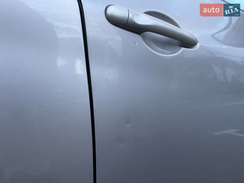 Хэтчбек Renault Zoe 2015 в Киеве фото 10 Хэтчбек Renault Zoe 2015 в Киеве