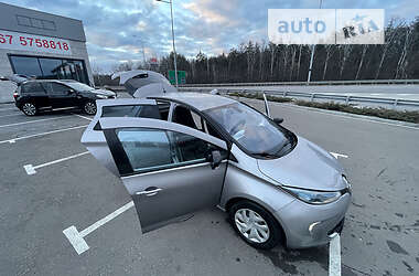 Хэтчбек Renault Zoe 2015 в Киеве