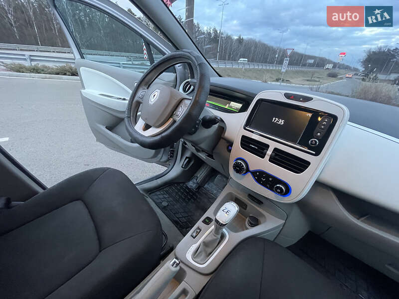 Хэтчбек Renault Zoe 2015 в Киеве фото 28 Хэтчбек Renault Zoe 2015 в Киеве