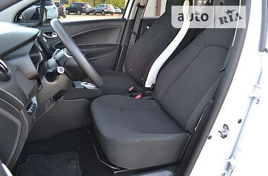 Хетчбек Renault Zoe 2020 в 