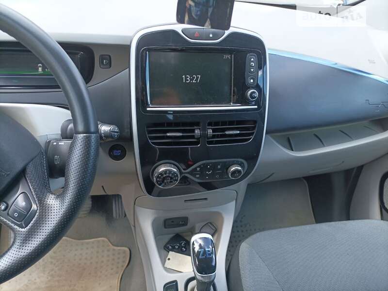 Хэтчбек Renault Zoe 2013 в Дубно