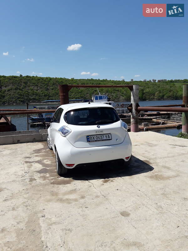 Хэтчбек Renault Zoe 2015 в Хмельницком