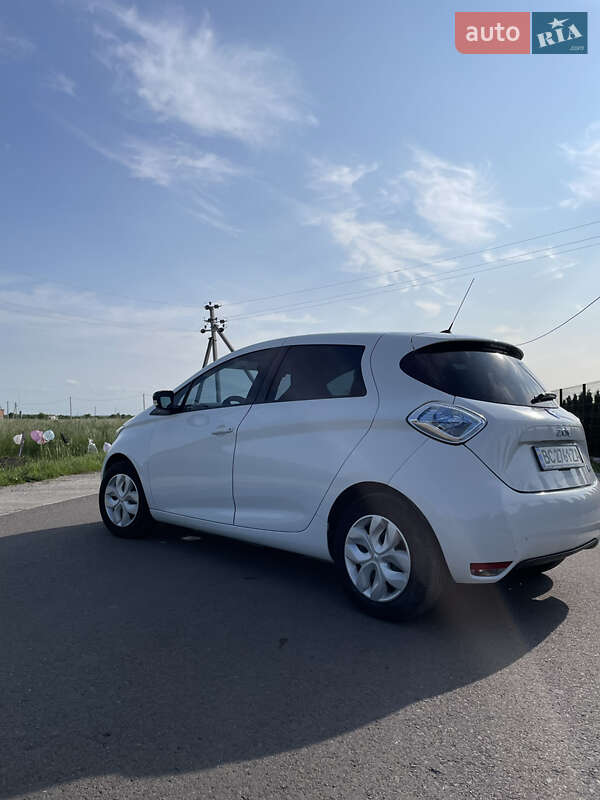 Хетчбек Renault Zoe 2013 в Буську