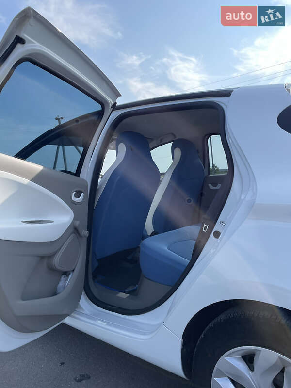 Хетчбек Renault Zoe 2013 в Буську