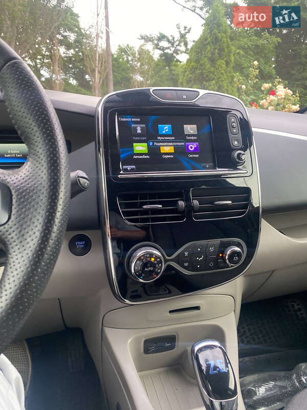 Хетчбек Renault Zoe 2016 в Миколаєві